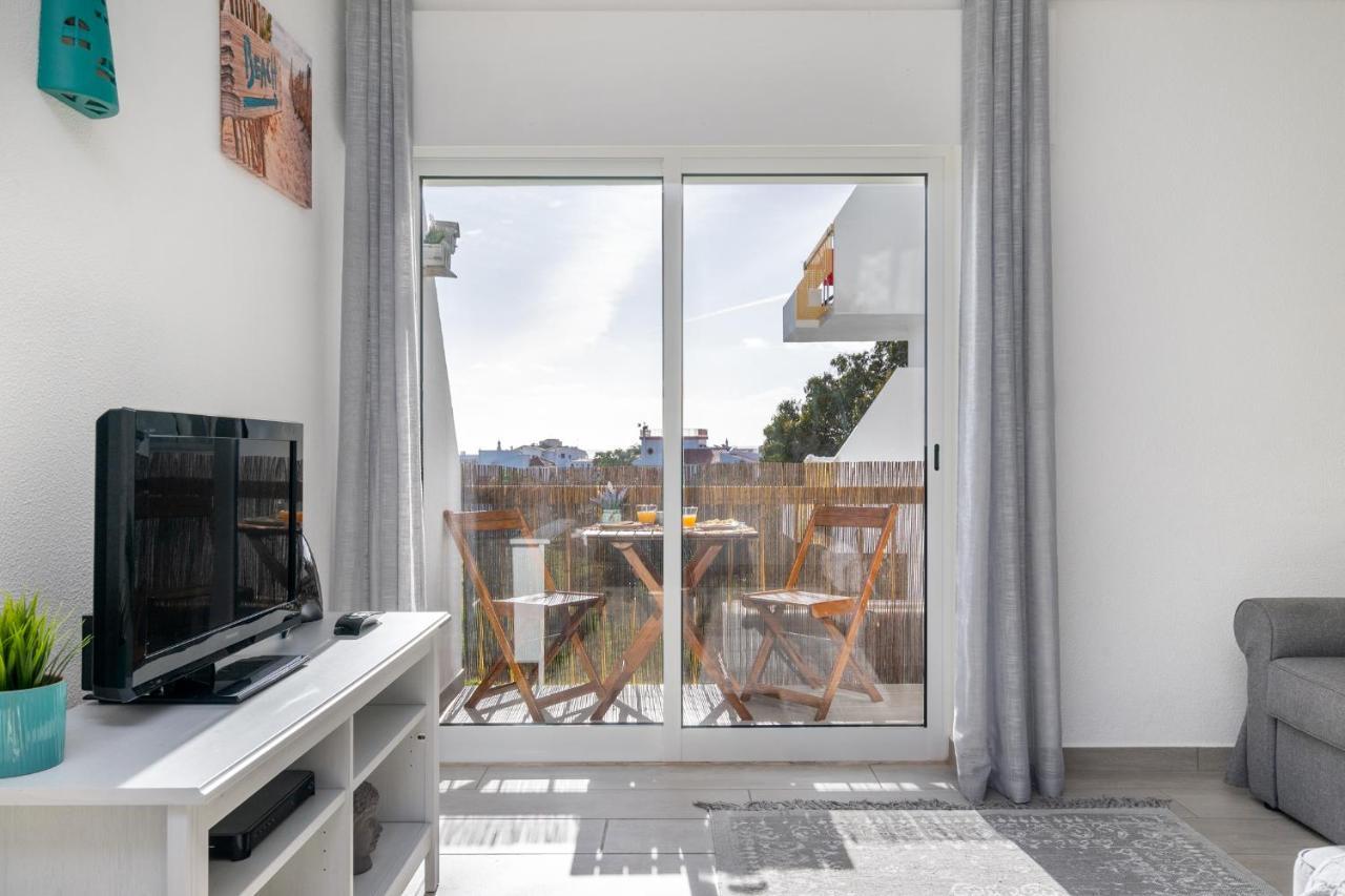 Apartamento Cor Do Mar - Sunny, Clean And Spacious Apartment With Sea View, In Alvor - Very Close Walking Distance To The Beach And Alvor Village Exterior photo
