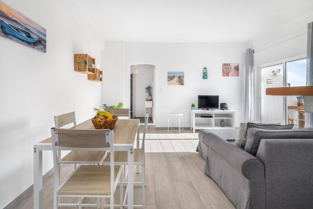 Apartamento Cor Do Mar - Sunny, Clean And Spacious Apartment With Sea View, In Alvor - Very Close Walking Distance To The Beach And Alvor Village Exterior photo