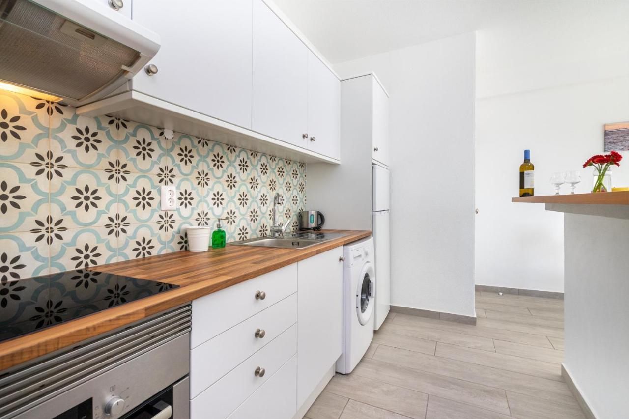 Apartamento Cor Do Mar - Sunny, Clean And Spacious Apartment With Sea View, In Alvor - Very Close Walking Distance To The Beach And Alvor Village Exterior photo