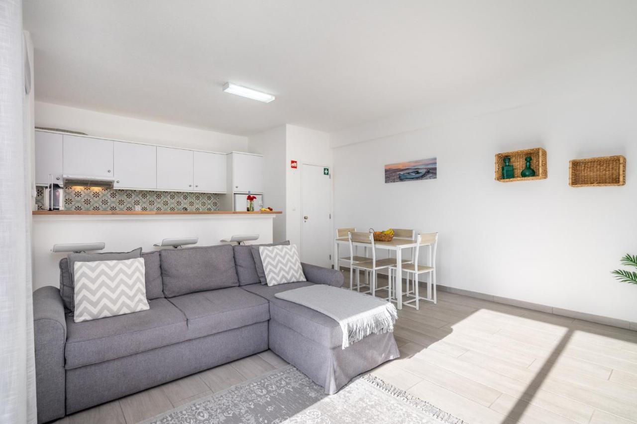 Apartamento Cor Do Mar - Sunny, Clean And Spacious Apartment With Sea View, In Alvor - Very Close Walking Distance To The Beach And Alvor Village Exterior photo