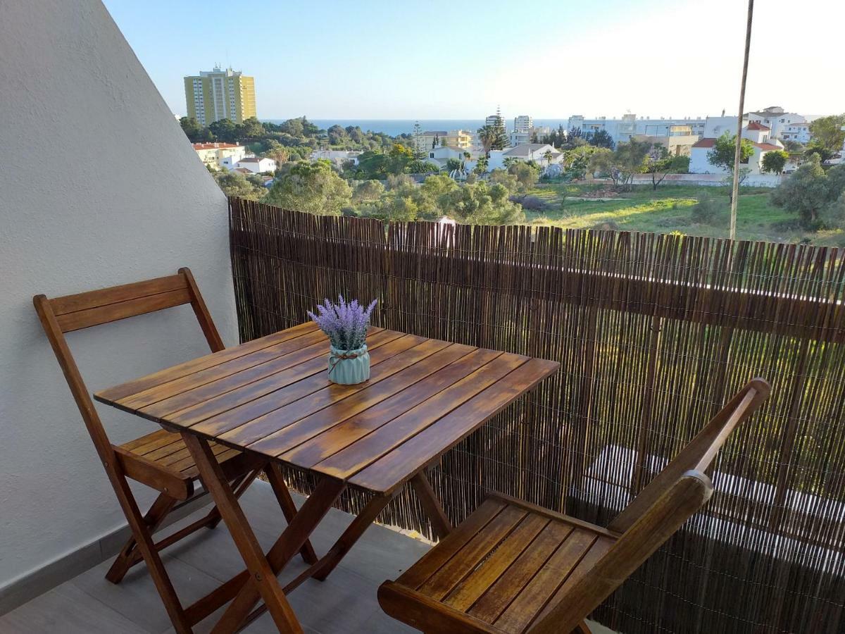 Apartamento Cor Do Mar - Sunny, Clean And Spacious Apartment With Sea View, In Alvor - Very Close Walking Distance To The Beach And Alvor Village Exterior photo